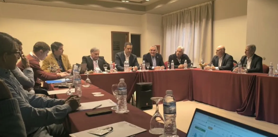 El Interventor Lic. Pablo Aguas representó al EPRESP en asamblea la Asociación de Entes Reguladores de Energía Eléctrica (ADERE) image
